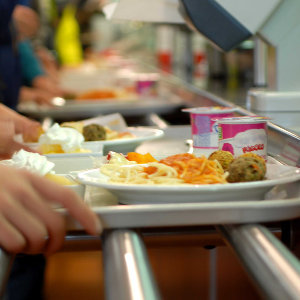 La cantine à 1 € !